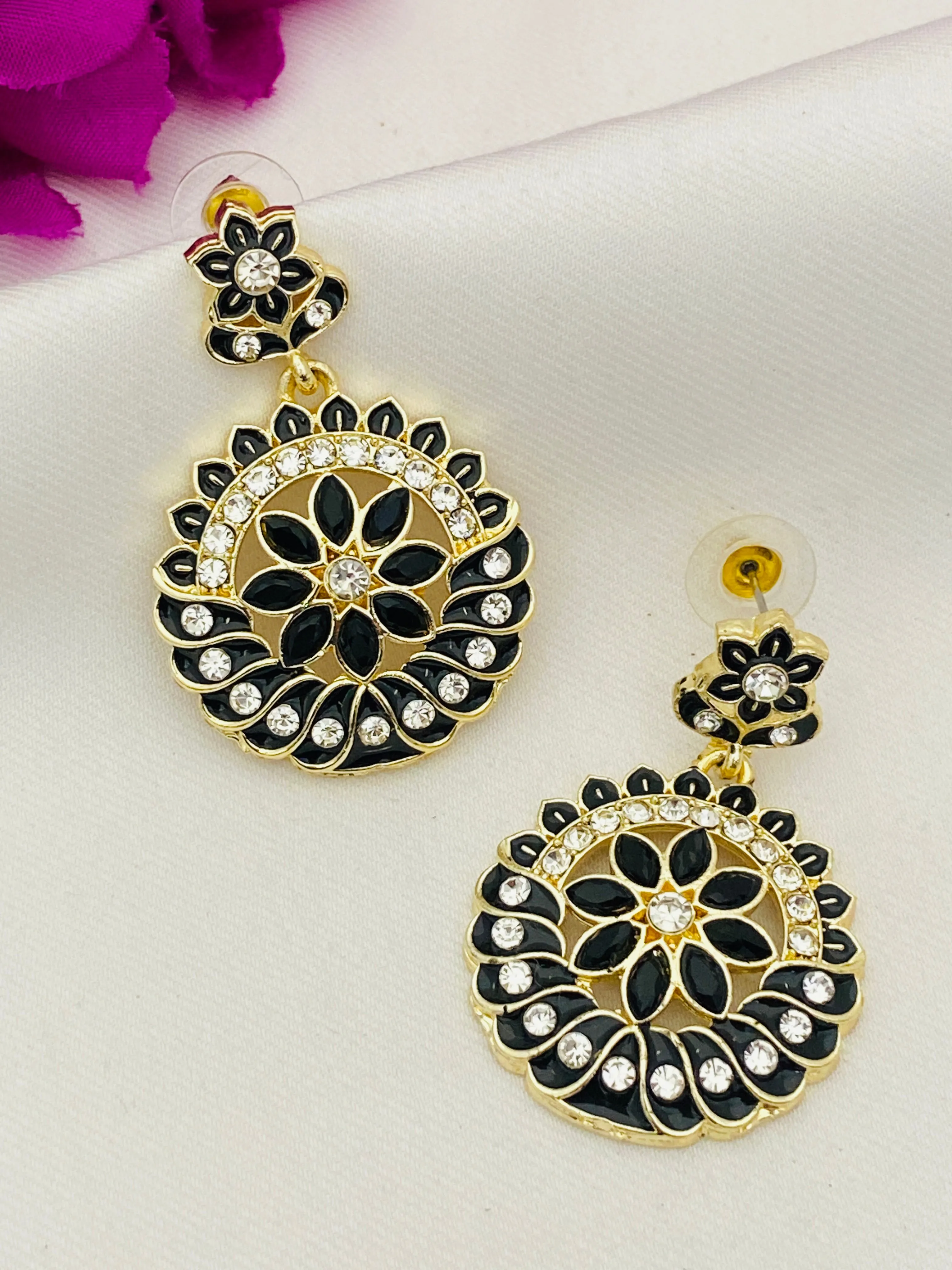 Elegant Gold Plated Kundan Dangler Earrings