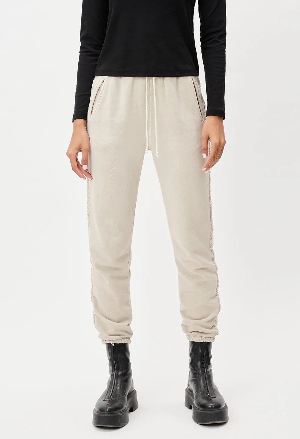 Embroidered Sweatpants / Fossil