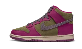 Nike Dunk High Dynamic Berry